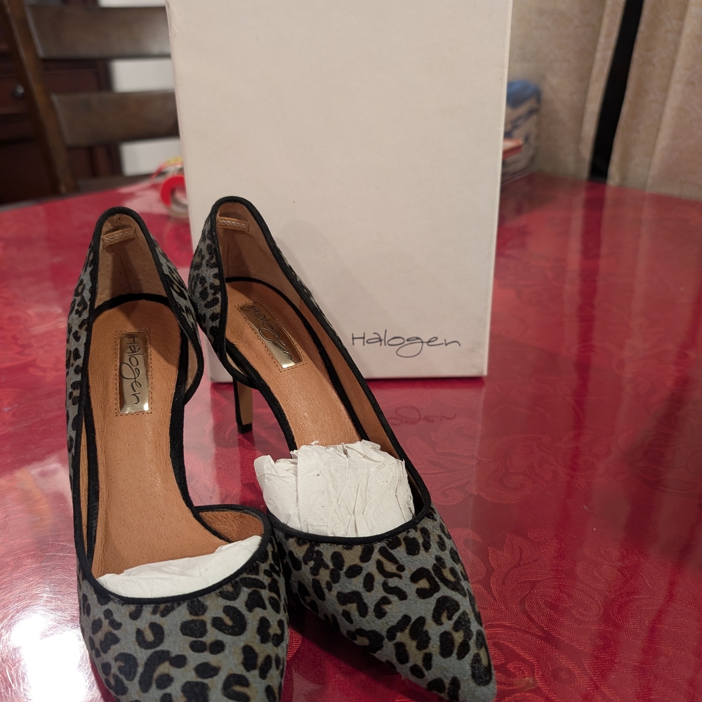 Halogen Women's Leopard Print Heels